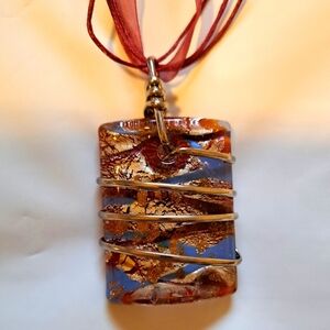 Elegant Multicolor Pendant Necklace